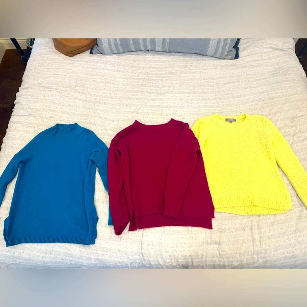 Bundle Lot of 3 sweaters Marled and Cable & Gauge
